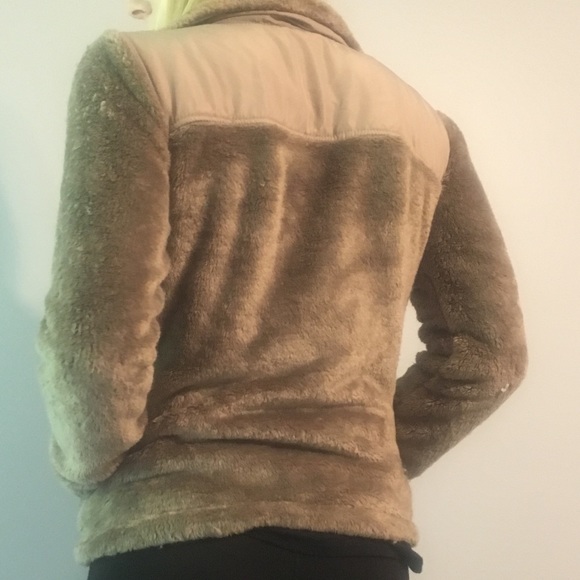 Fuzzy jacket - Picture 2 of 3